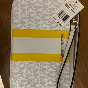 MK wrist clutch